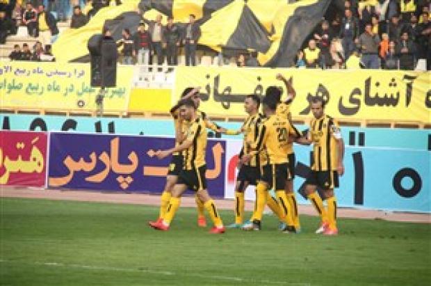 سپاهان 4 - پدیده 0؛ 4 گل برای جبران شکست تلخ 