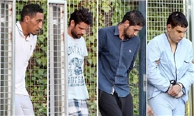 دادگاه اسپانیا یکی از مظنونان حمله بارسلونا را آزاد کرد