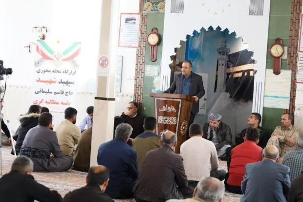 بررسی مشکلات محله کهنه‌خانه پیرانشهر با حضور مسئولان شهرستان / فرماندار وعده پیگیری داد
