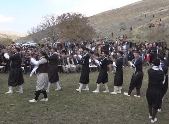  دومین جشنواره گردو در باشماخ تیلکوی سقز