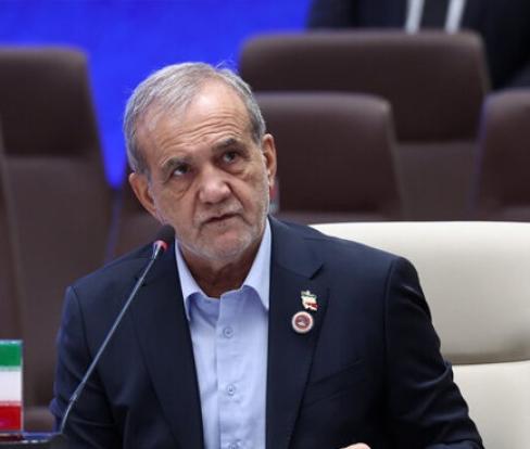 پزشکیان: اگر جنگجو هستید، میدان نبرد را با نظامیان ایران بسنجید؛ ایران تسلیم نخواهد شد