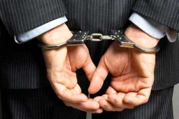 بەڕێوەبەری گشتی کاروباری ئابووری و دارایی پارێزگای تاران وتی: هاوکات لەگەڵ جێبەجێکردن و تەواوکردنی پلانی ئاسانکاری بۆ پێدانی مۆڵەتی بازرگانی، مۆڵەتی کاغەزی لادەبرێت و مۆڵەتی نوێ تەنها بەشێوەی فایلێکی ئەلیکترۆنی دەدرێت یان 