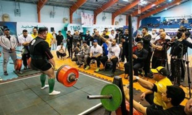 عزت‌پور قوی‌ترین مرد ایران در سال 1400 شد