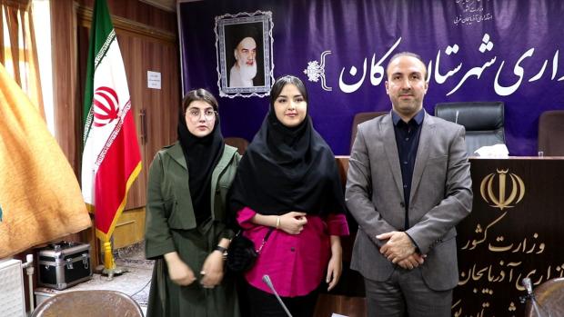 گزارش اختصاصی خبرنگار هاناخبر از دو بانوی نویسنده بوکانی، که آثارشان را تقدیم فرماندار این شهرستان کردند منتشر شد.