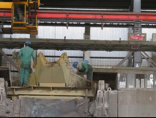  نام شرکت ذوب آهن بیستون بر روی تابلوی بورس تهران قرار گرفت تا پس از ۱۳ سال انتظار پای یک واحد اقتصادی استان کرمانشاه به بازار سرمایه باز شود. 