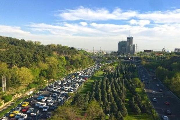  رییس پلیس راه البرز گفت: ترافیک در آزادراه کرج - تهران از پل فردیس تا کلاک و در ادامه در محدوده گرمدره کرج سنگین است.

