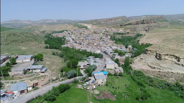 بخش سوم و پایان
گفت‌وگوی اختصاصی خبرنگار هاناخبر با استاد قادر آزمند، نویسنده و پژوهشگر برجسته کُرد.