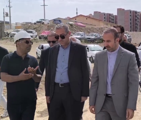 مسئولان شهرستانی و استانی مشکلات پروژه مسکن ملی ۱۴۰۰ واحدی در منطقه هواشناسی را مورد بررسی قرار دادند.