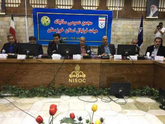 تاج : سهم خوزستان در توسعه فوتبال قابل قیاس با استان های دیگر نیست