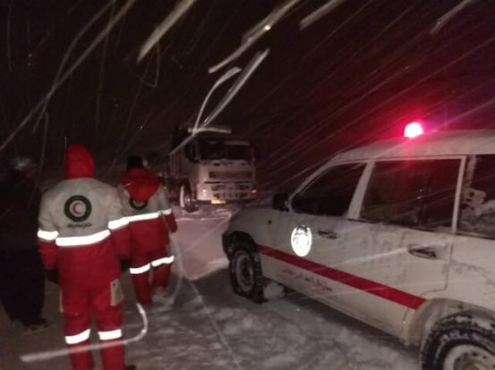 ۱۰۵۹ نفر گرفتار در برف در کردستان امدادرسانی شدند 