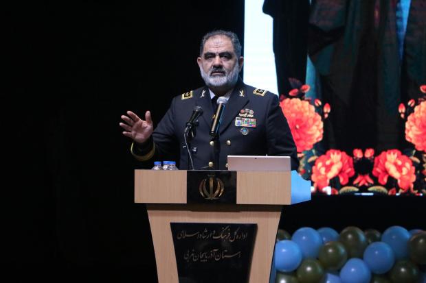 با حضور فرمانده نیروی دریایی ارتش جمهوری اسلامی ایران امیرِ دریادار شهرام ایرانی همایش ایران قوی در تالار وحدت برگزار گردید.