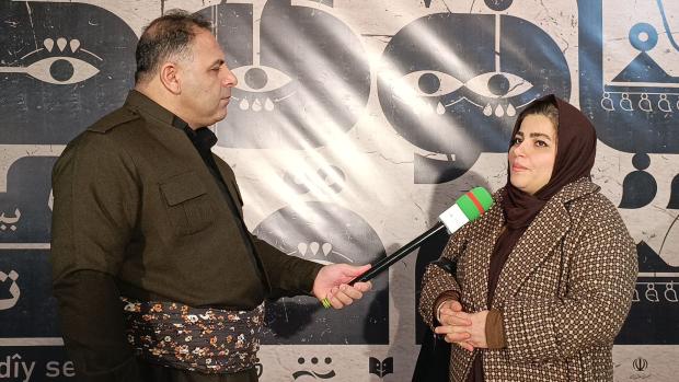 دو عضو شورای اسلامی شهر سقز، جشنواره تئاتر کُردی را رویدادی هویتی و افتخارآفرین برای این شهر دانستند و بر استمرار حمایت از آن تأکید کردند